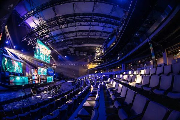 精彩对战引 精彩对战引