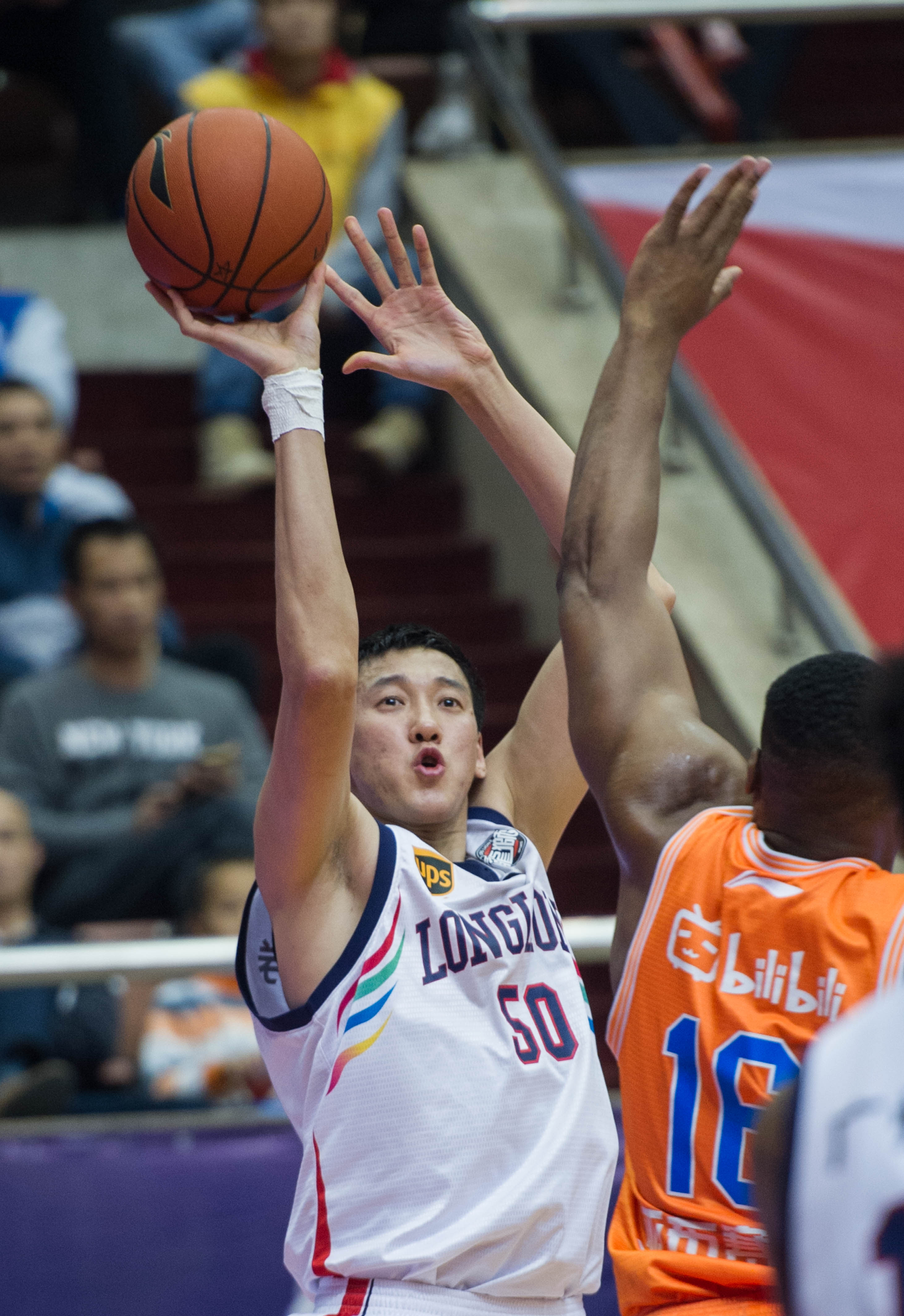 她风光无限 她风光无限