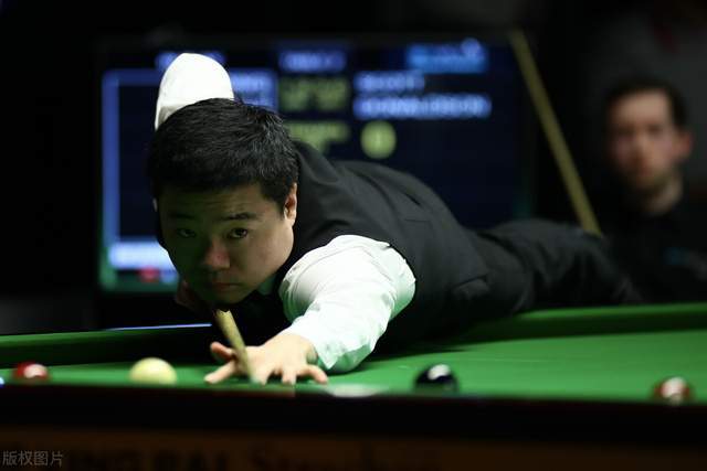 对方两名球 对方两名球